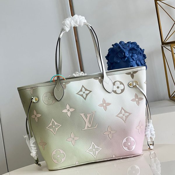 l**is V*t*n neverfull mm
